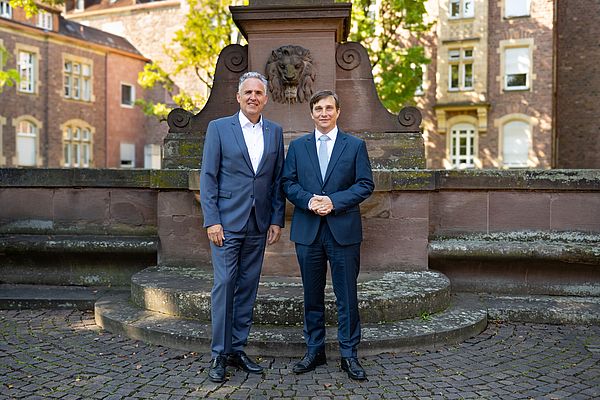 Markus Heming und Prof. Dr. Dr. Martin Holderried. Das Bild zeigt Markus Heming und Prof. Dr. Dr. Martin Holderried.